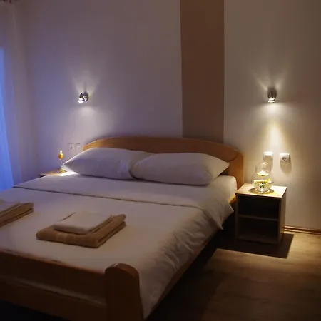 Dusica בית הארחה טרביניה